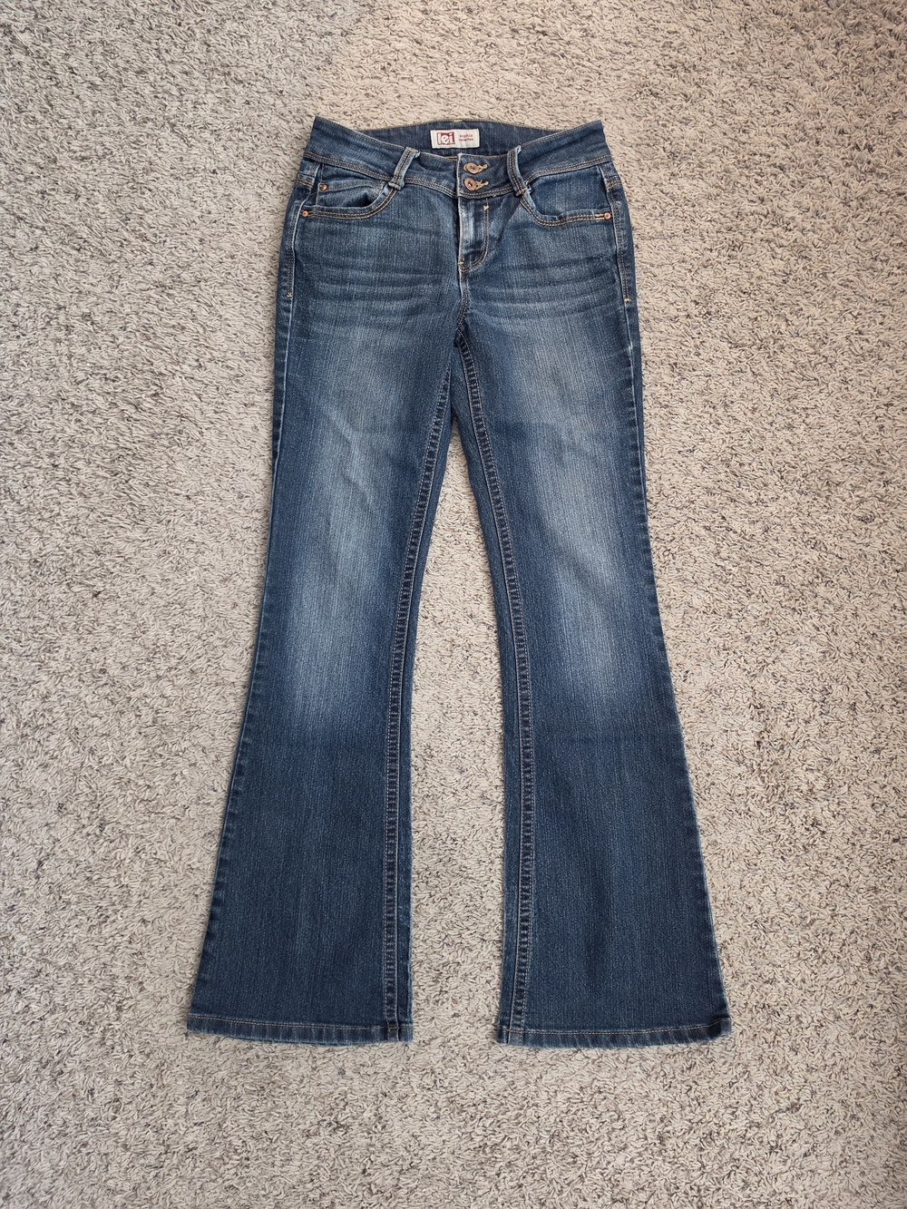 Y2K LEI Slight Flare Jeans Size 3